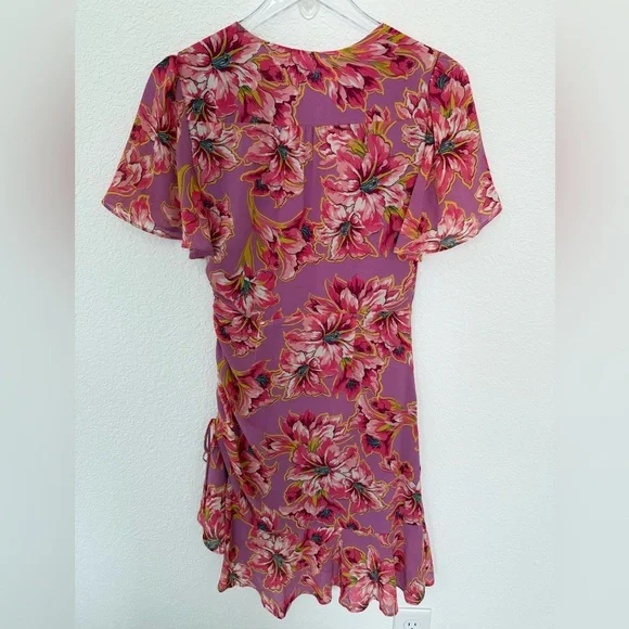 ASTR The Label Elizabeth Floral Wrap Mini Ruffle Sleeve Tropical Dress Sz Small - Picture 6 of 6